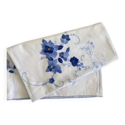 Grande nappe ancienne brodée main - 12 couverts - 170x210 cm - coton