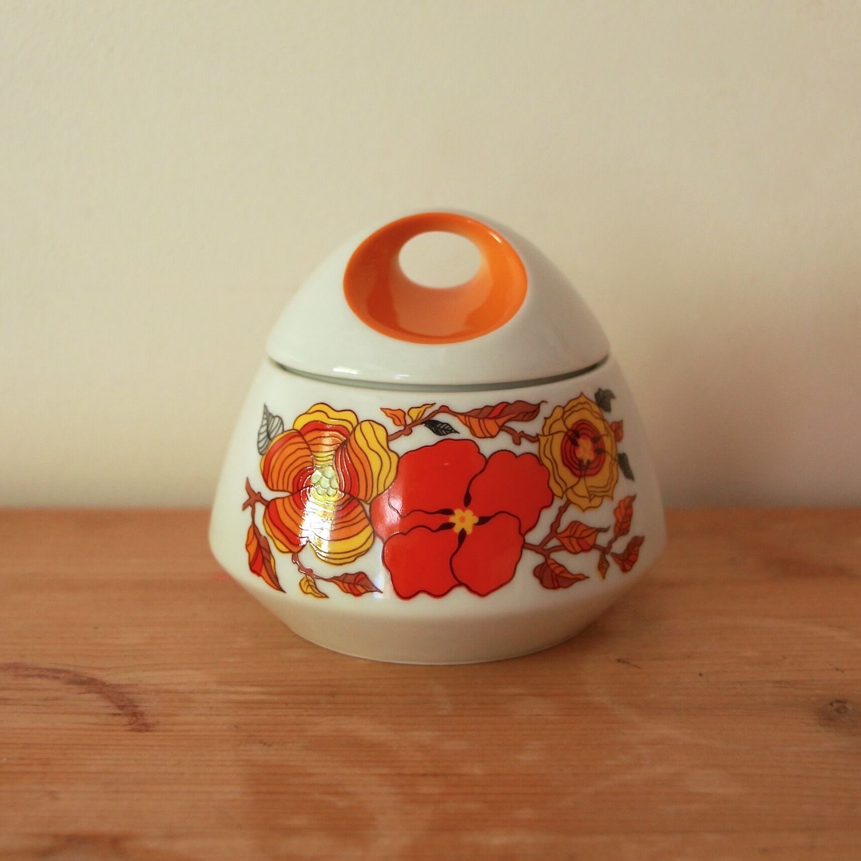 Sugar pattern flowers 70s