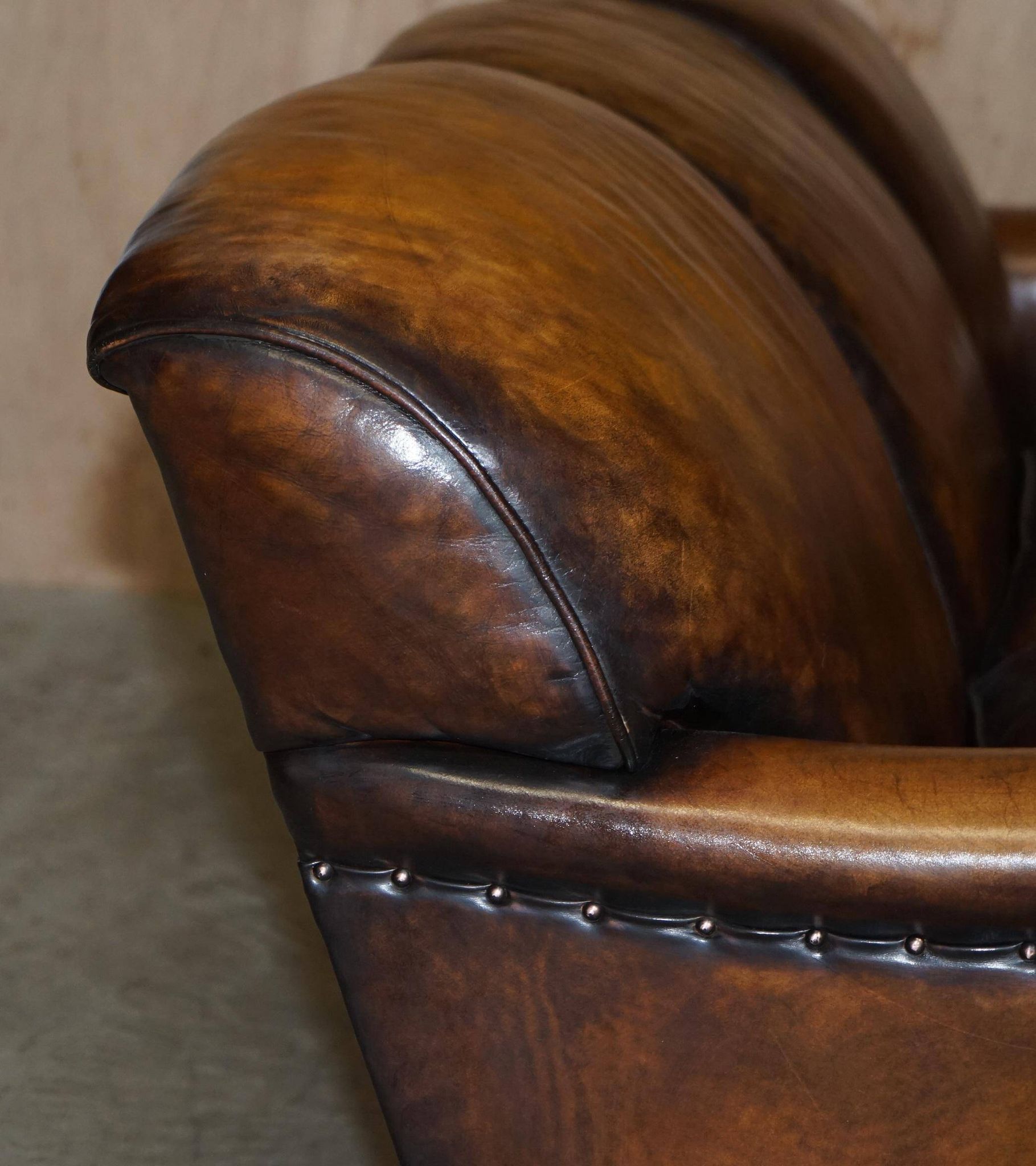 Howard & Son leather canapé, restored vintage, 3-seater