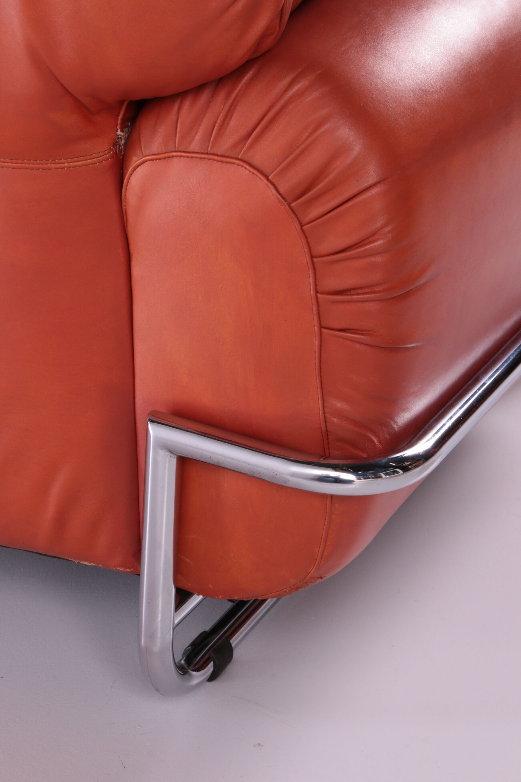 Bold Italian Lounge chair set made of leather, 1970