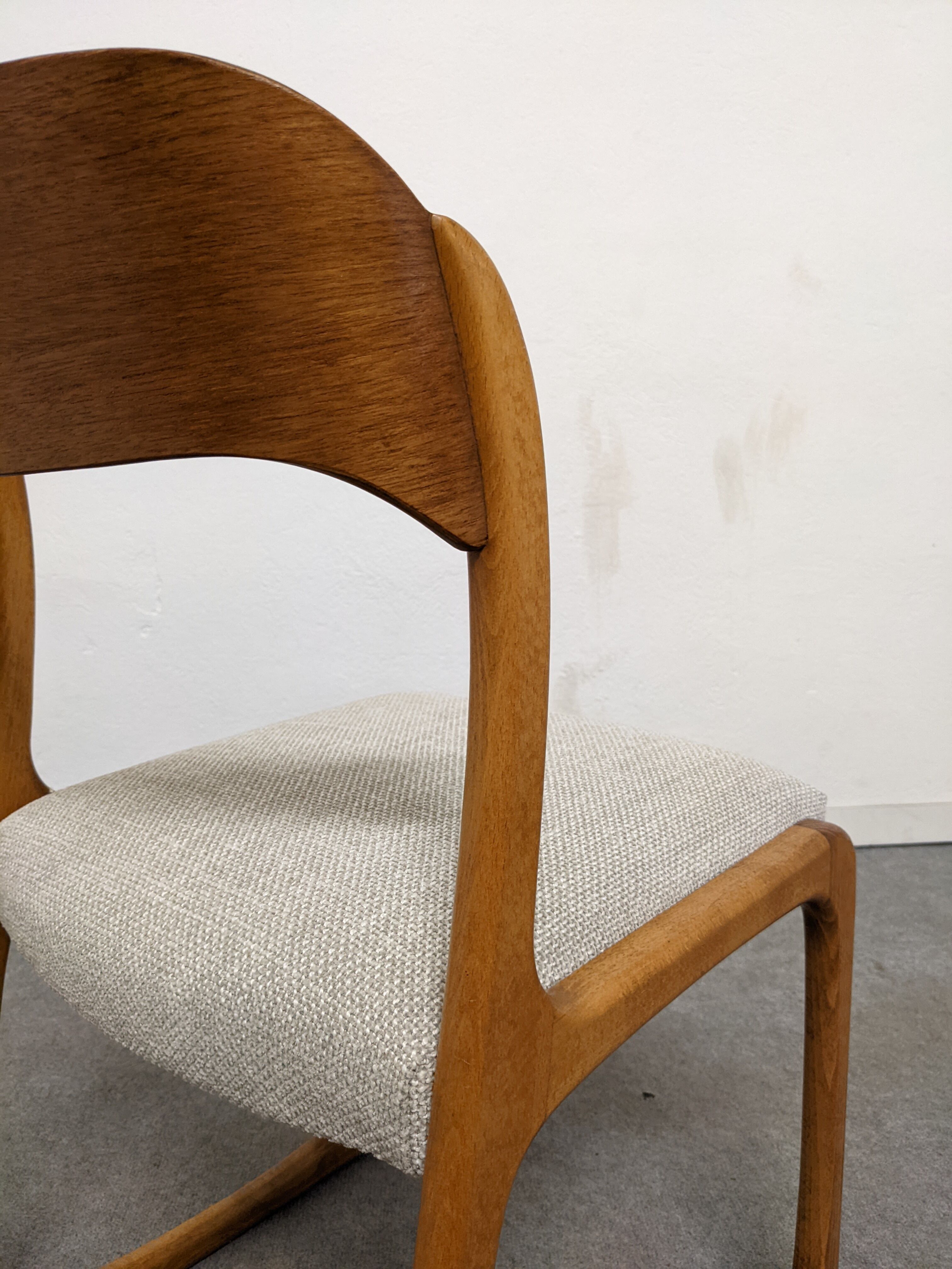 Series of 6 Baumann sleigh chairs from the 60s/70s