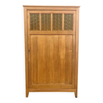 Glass cabinet