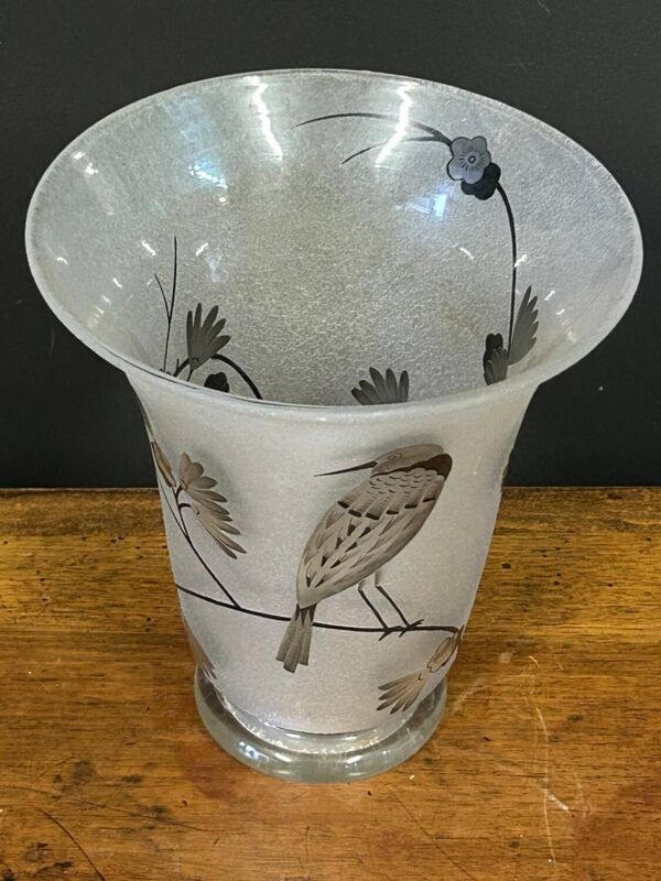 Vase Daum Nancy France - Oiseau Branché Réserve a l’acide rehaussé d’émail noir