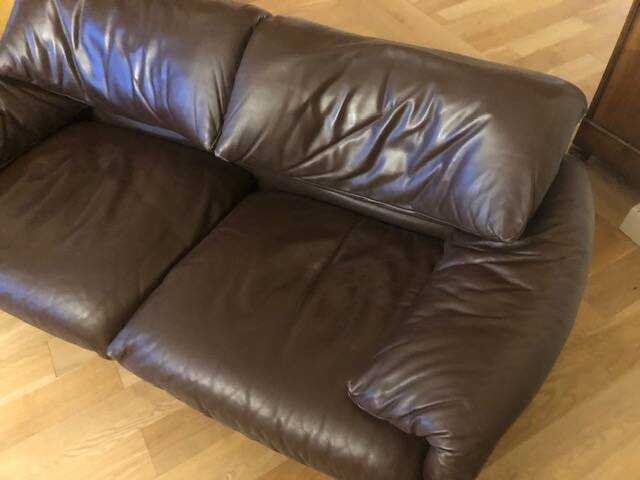 2-seater Maralunga leather sofa from Cassina