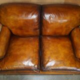 Howard & Son restored leather canapé, width 145 cm