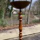 Lampadaire vintage France en bois massif sculpté