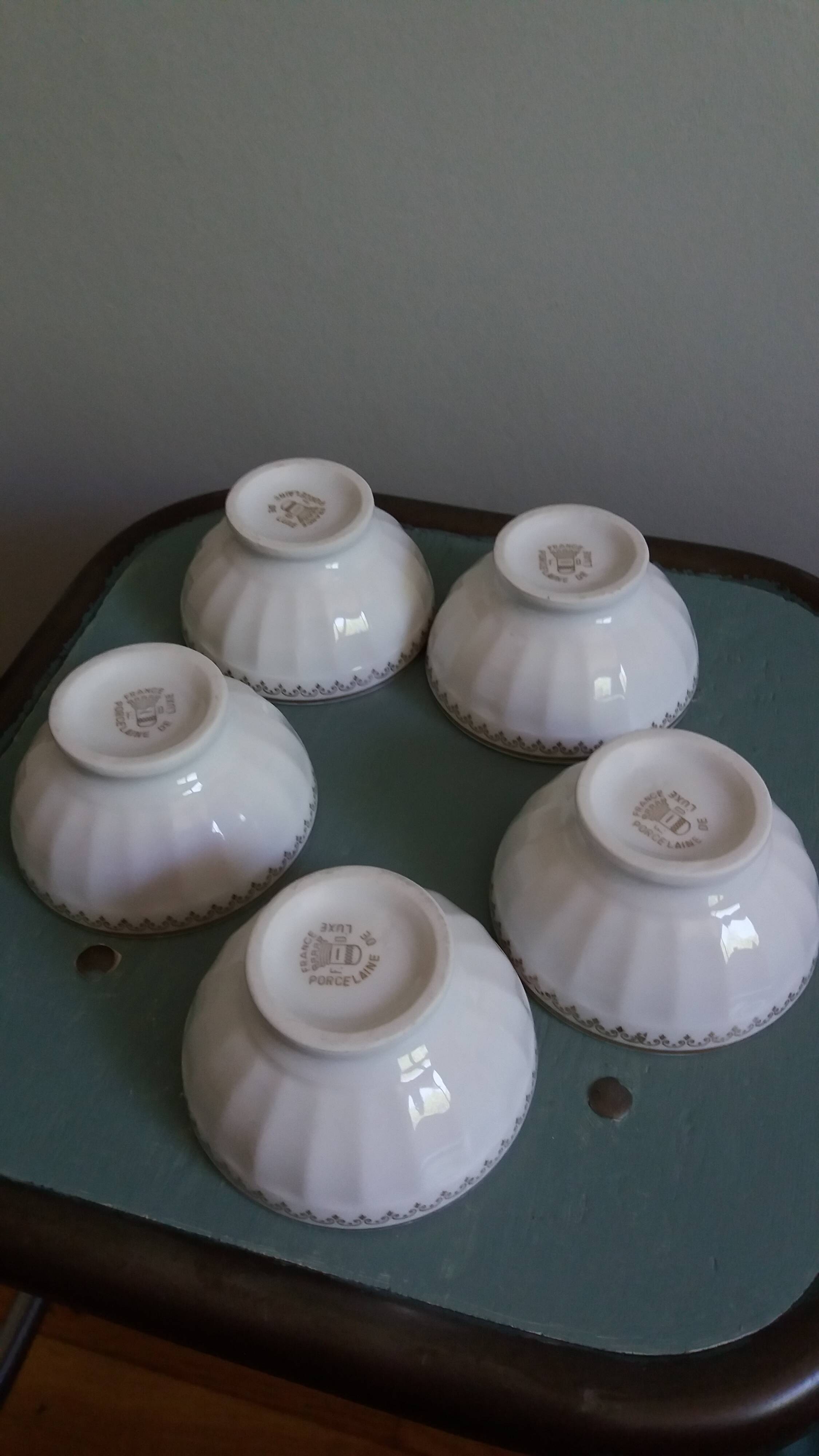 Bols côtelés en porcelaine de Chauvigny, Fernand Deshoulières