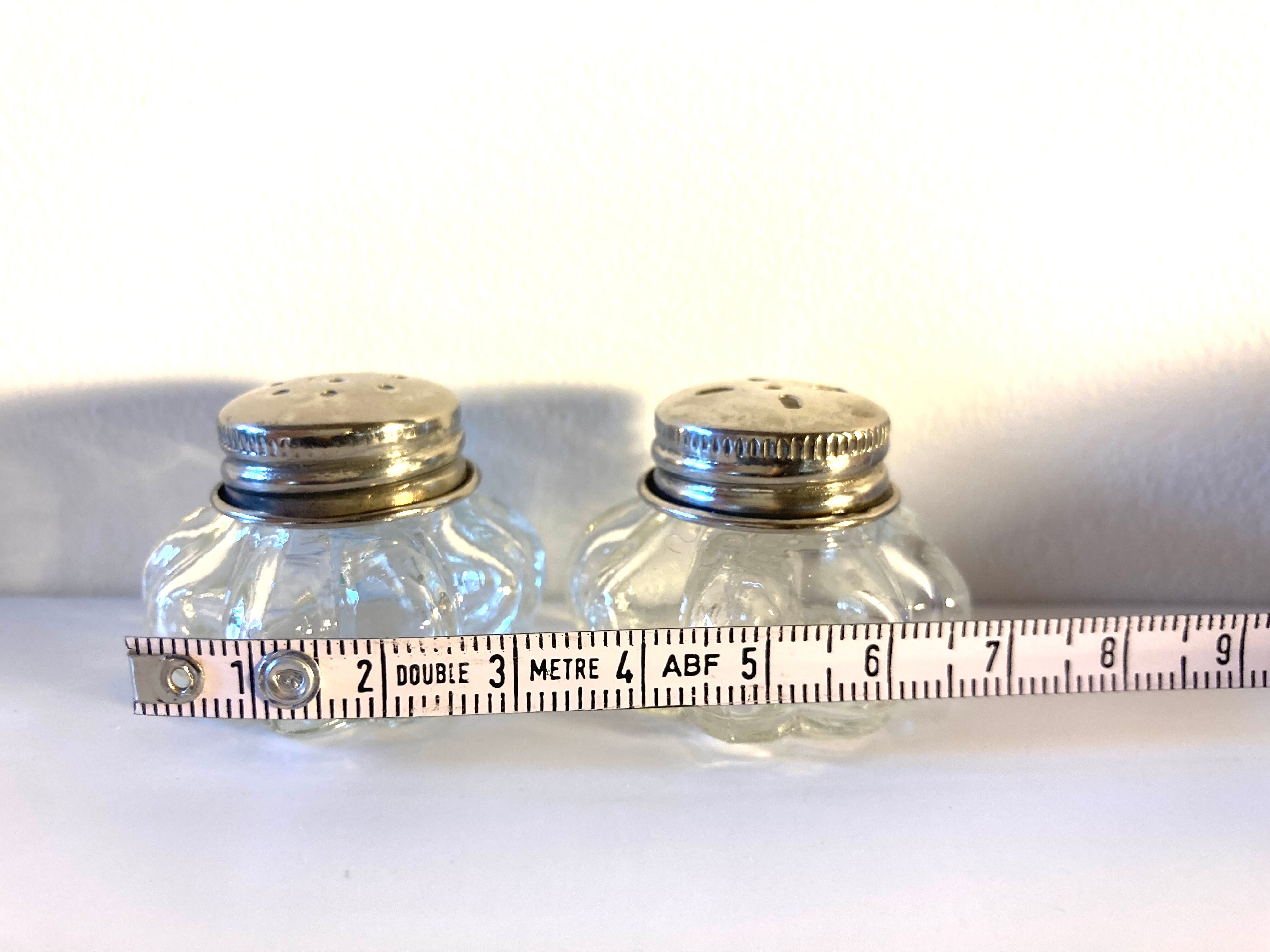 Salt and pepper shakers - 50s