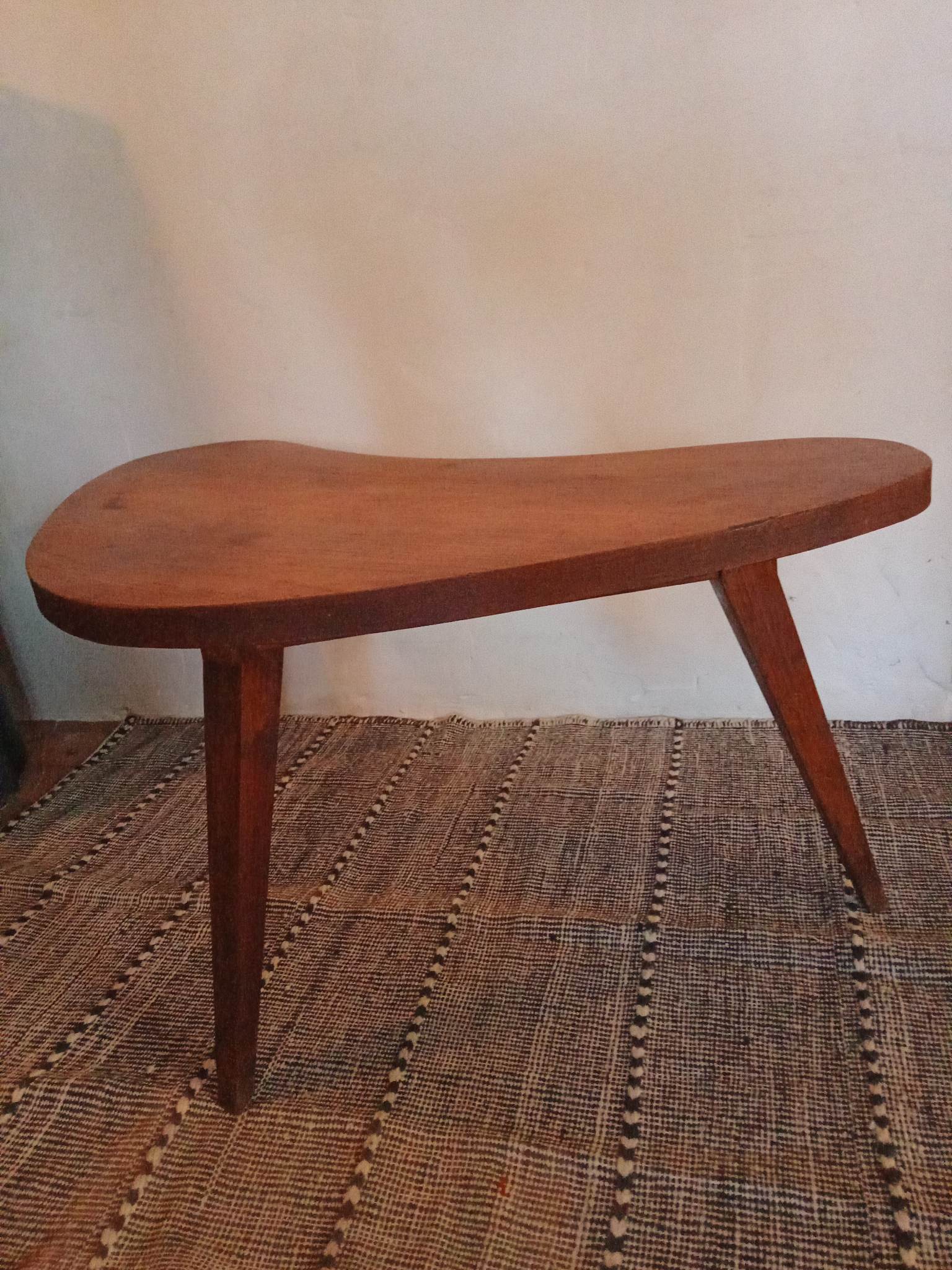 Tripod bean coffee table