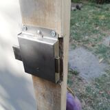 Armoire, bonnetière en pin