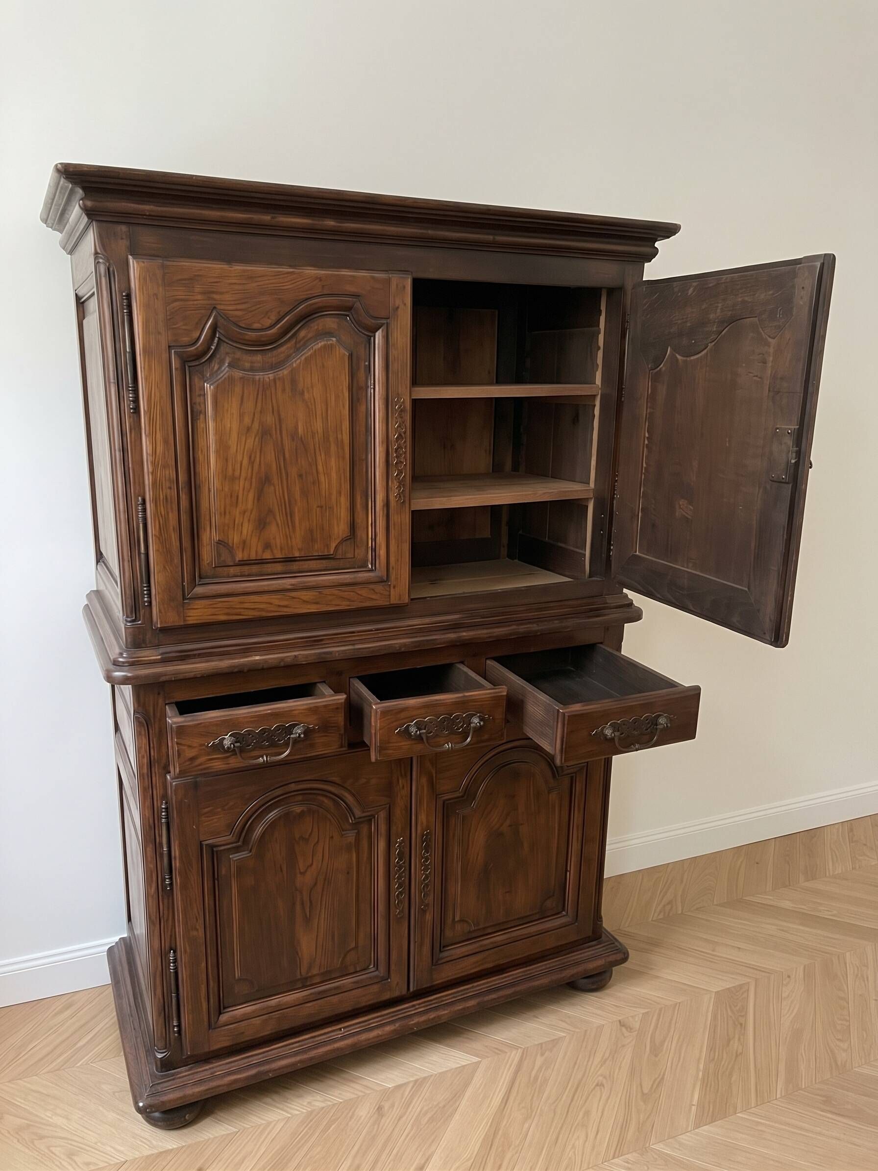 Rustic two-body buffet in solid wood