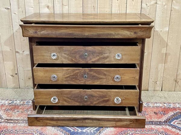 Commode Louis Philippe 5 tiroirs du XIXème en merisier avec ses boutons en verre