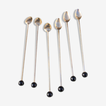 6 teaspoons gold metal and black beads