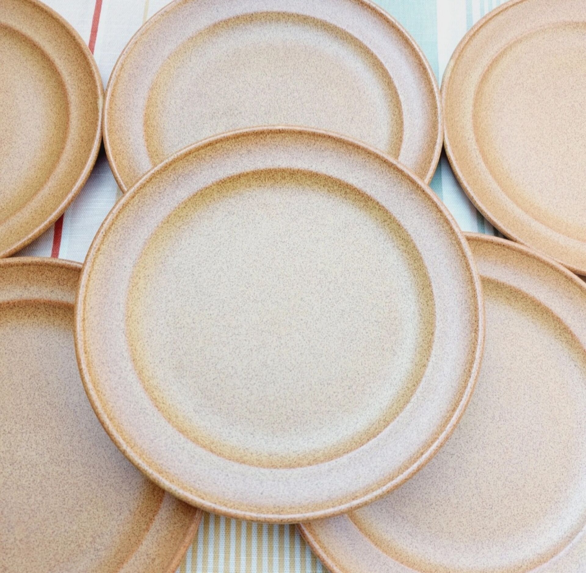 Assiettes à dessert grès moucheté