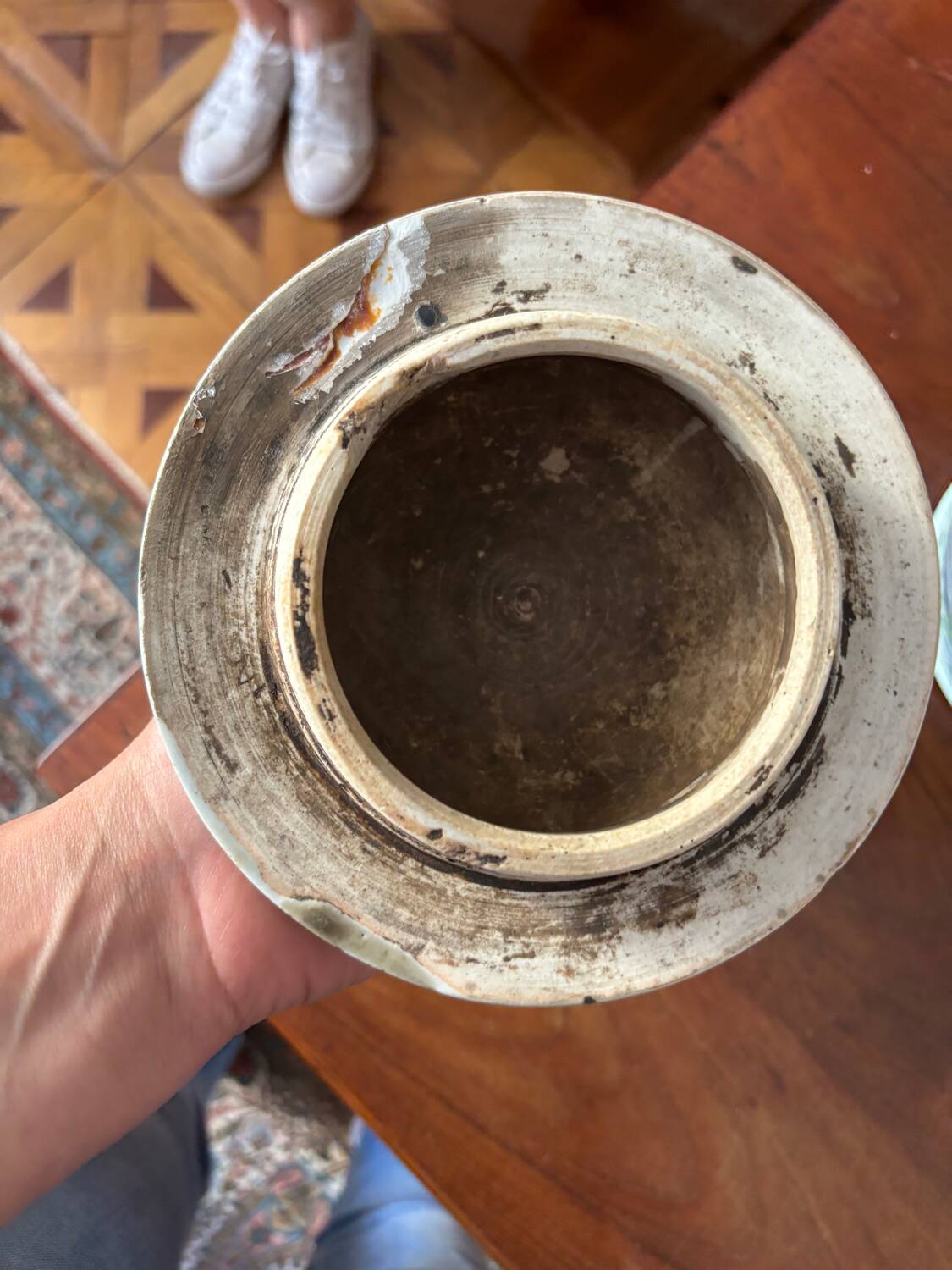 China 18th century Baluster covered pot in polychrome porcelain