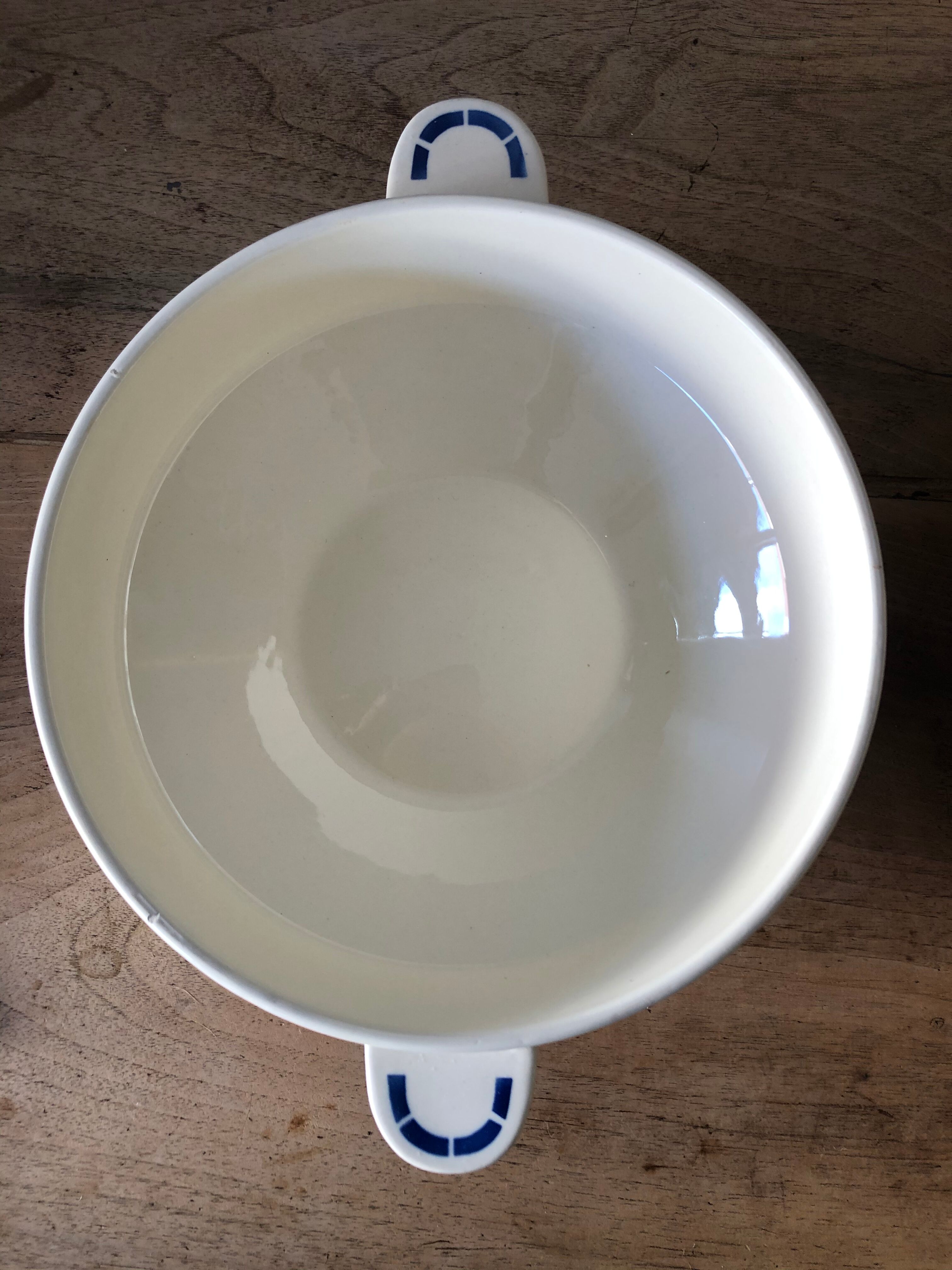 Old earthenware soup, Aurora model