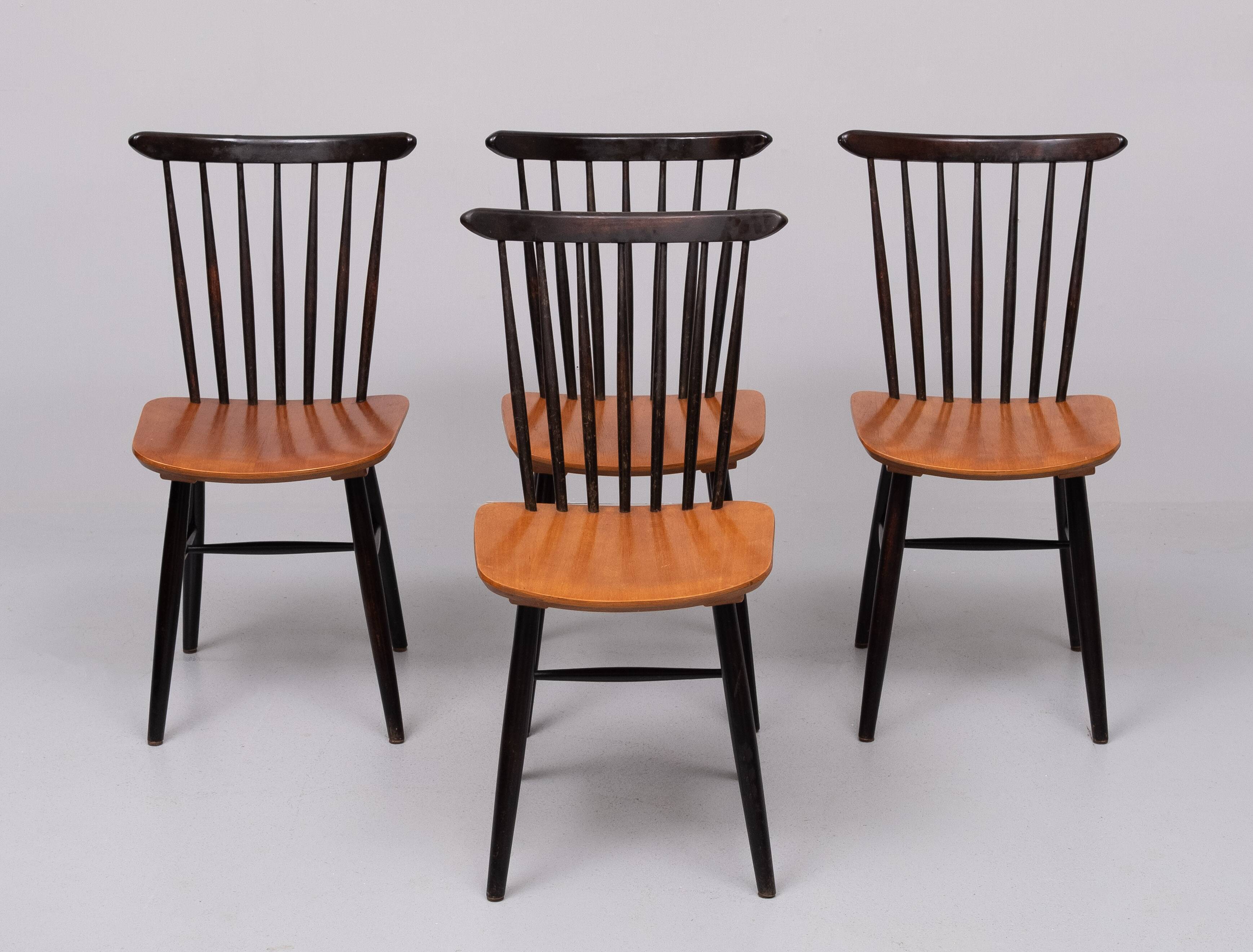 Set of 4 spindle back dining chairs 1960s holland