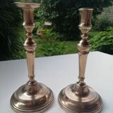 Paire de bougeoirs en laiton