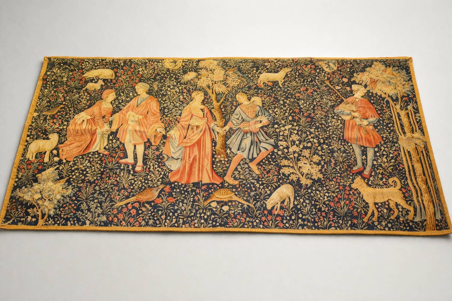 Tapestry Artis Flora - subject: The Dance