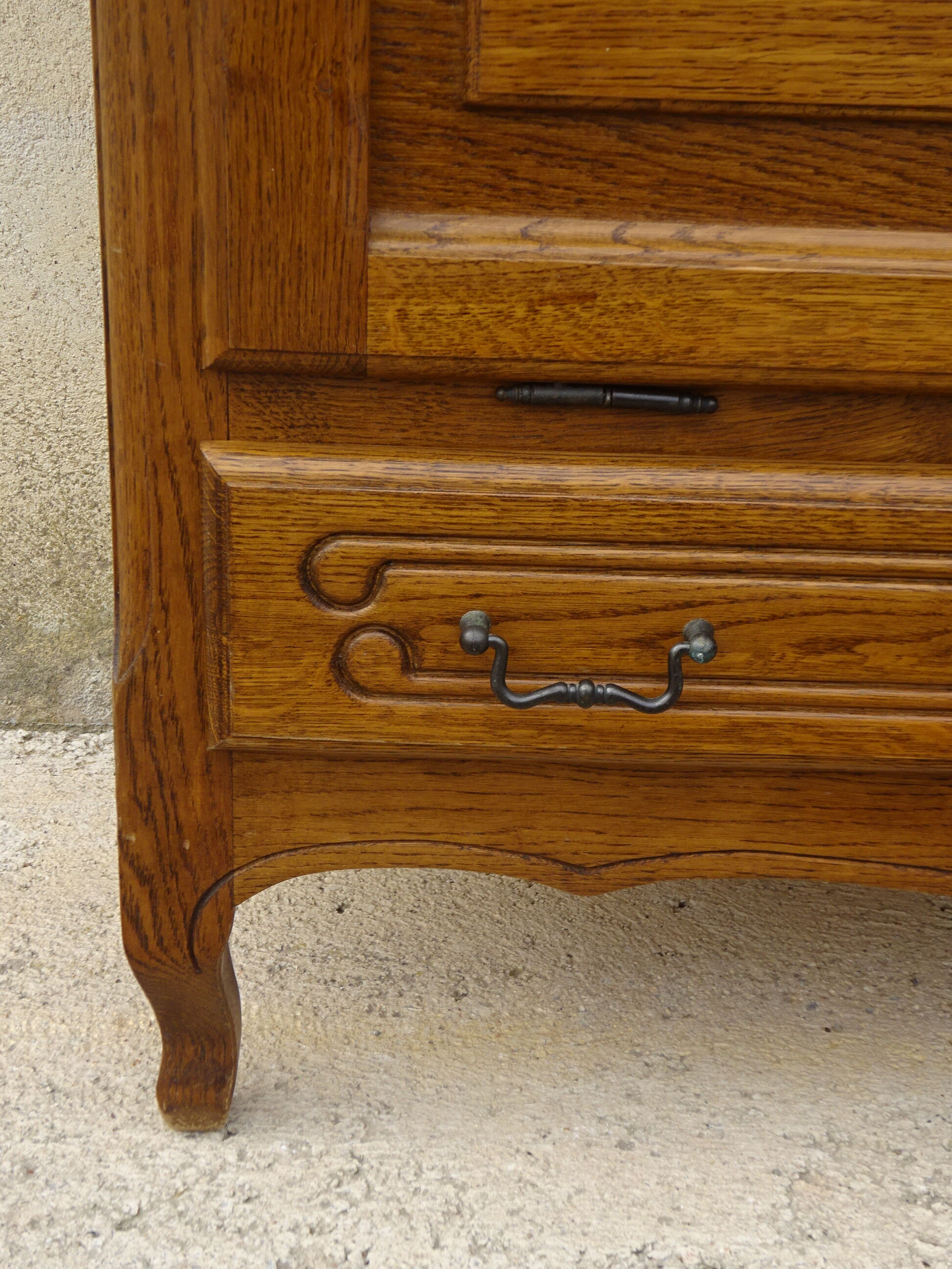 Small oak buffet in Louis XV style