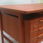 Bureau en teck, années 1960