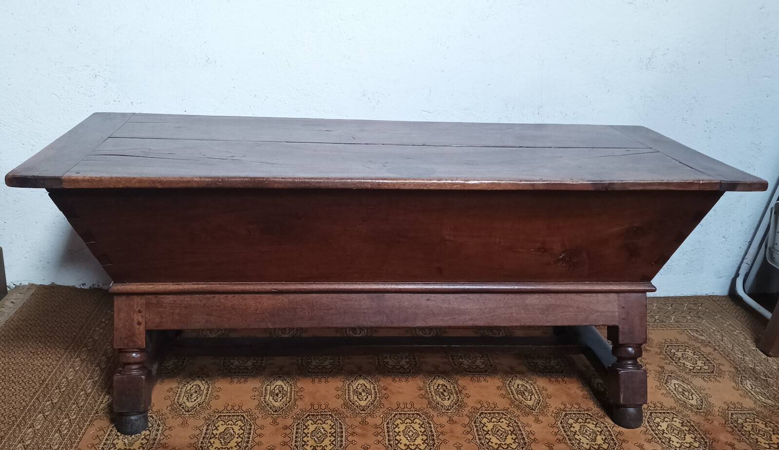 Table Maie en noyer 18ème