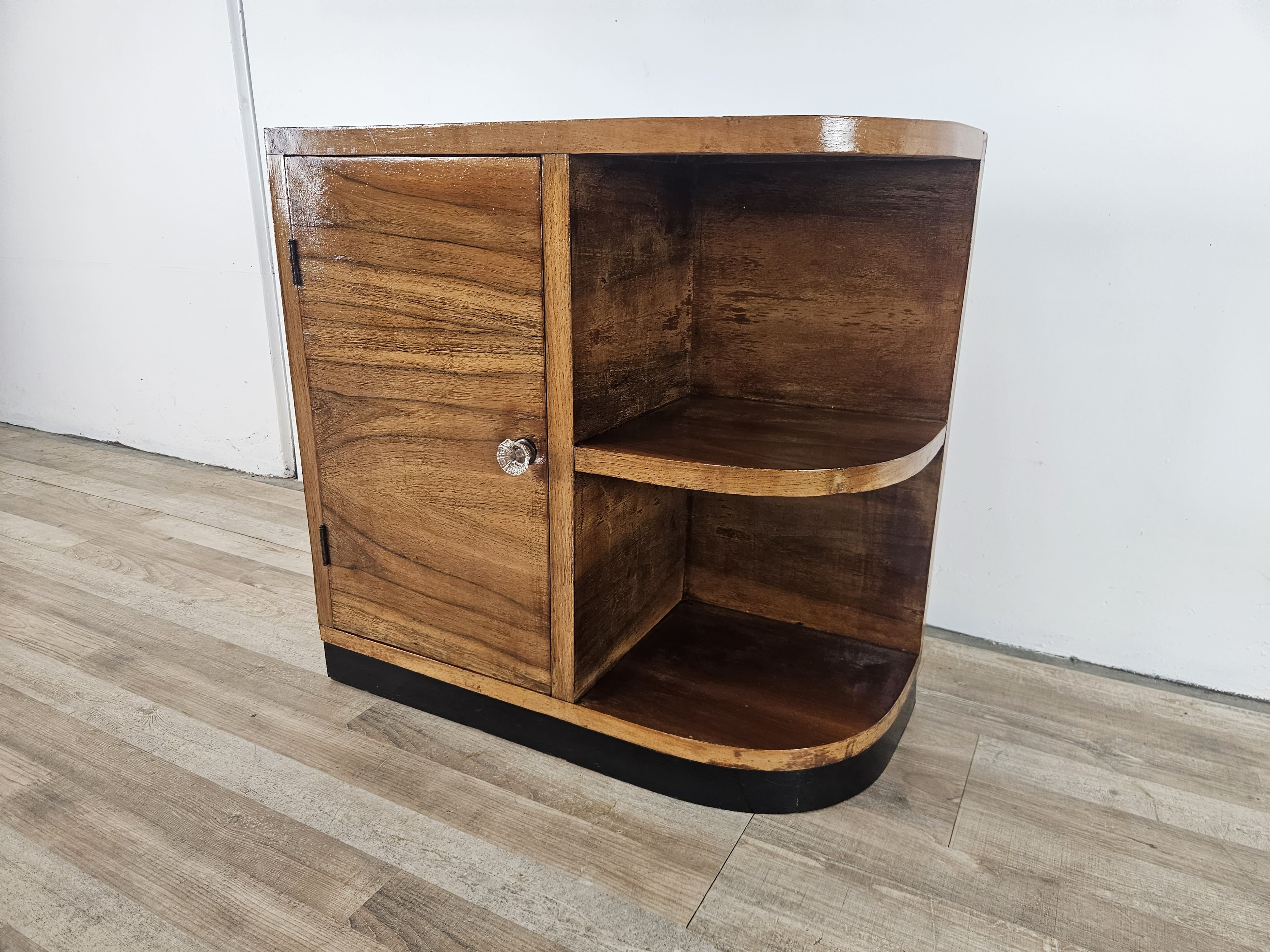 Art Decò side cabinet from the 1940s
