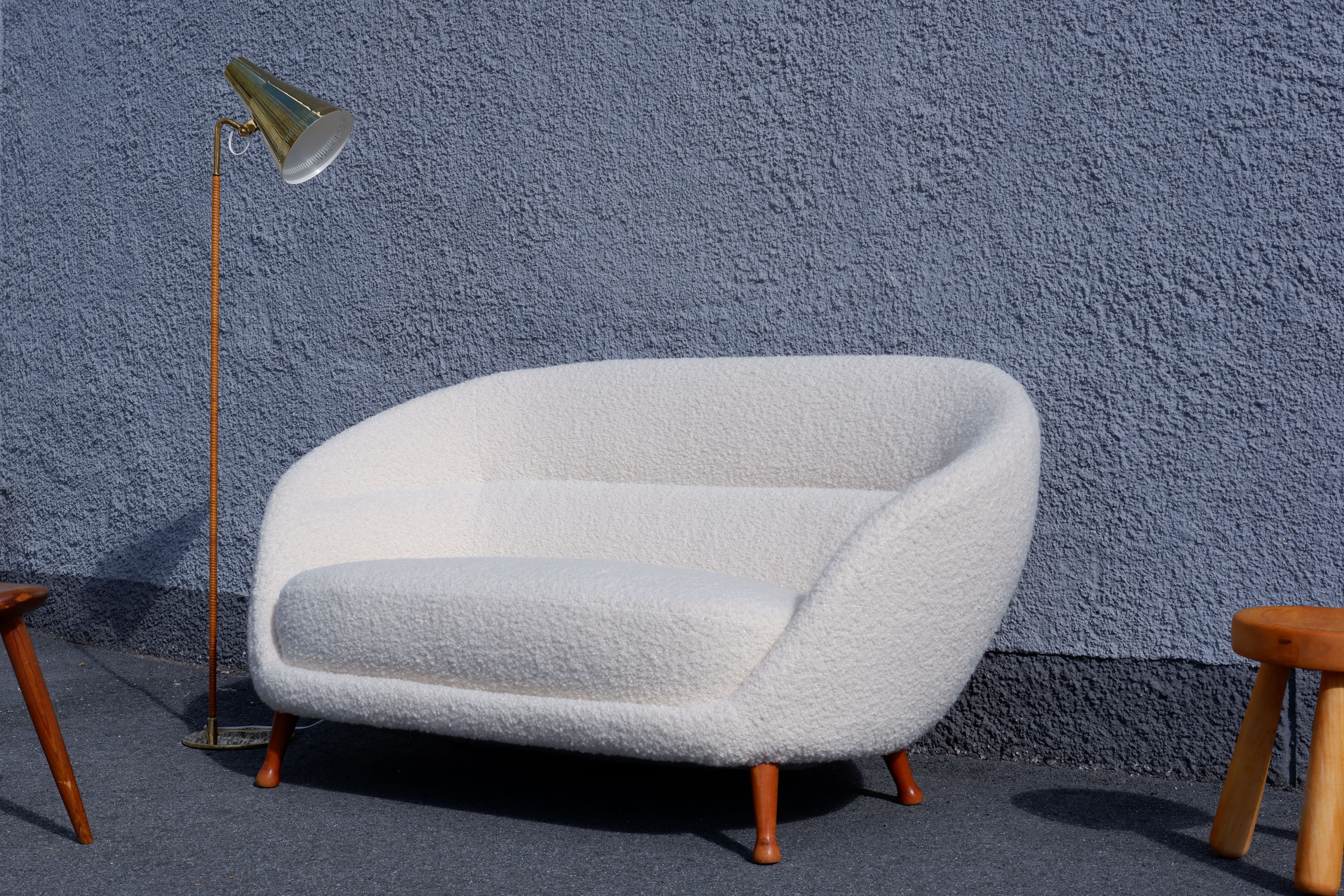 Arne Norell Curvy Soffa Produced by Westbergs Möbler, Sweden, circa 1960