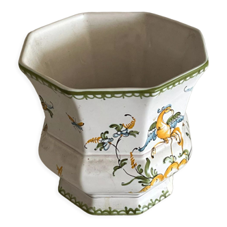 Moustiers earthenware pot