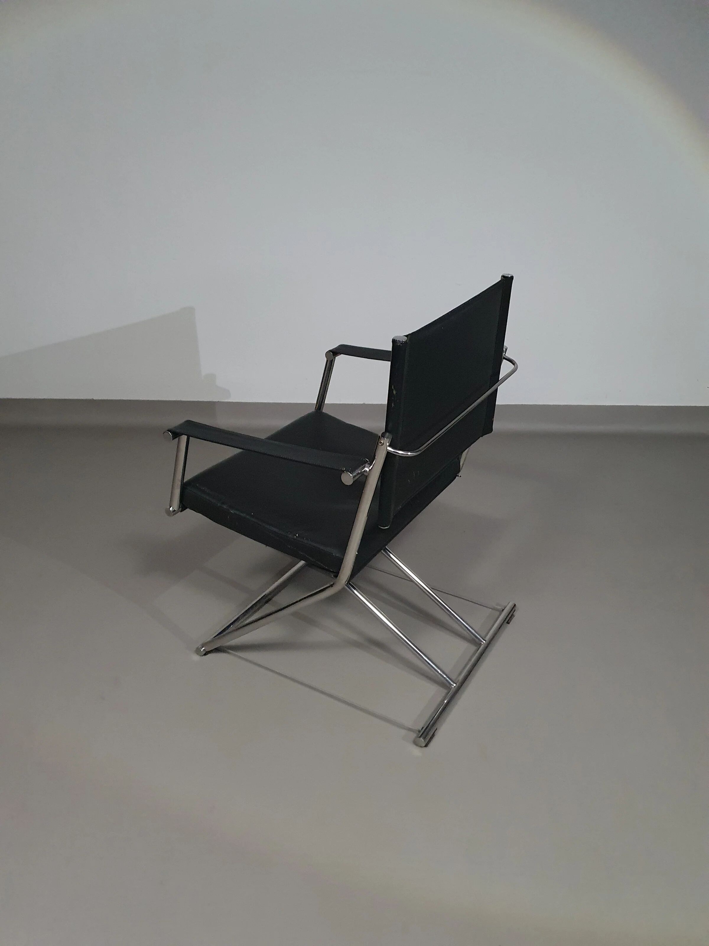 2 leather chrome folding chairs