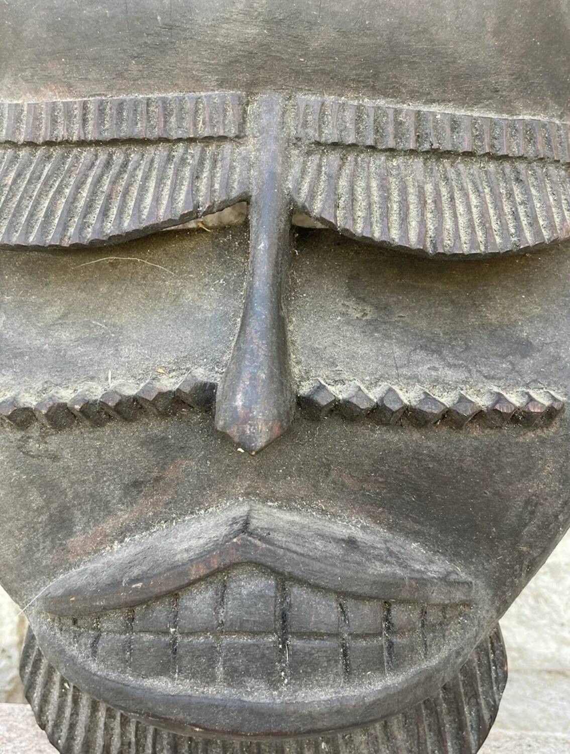 Masque africain ethnique XXe