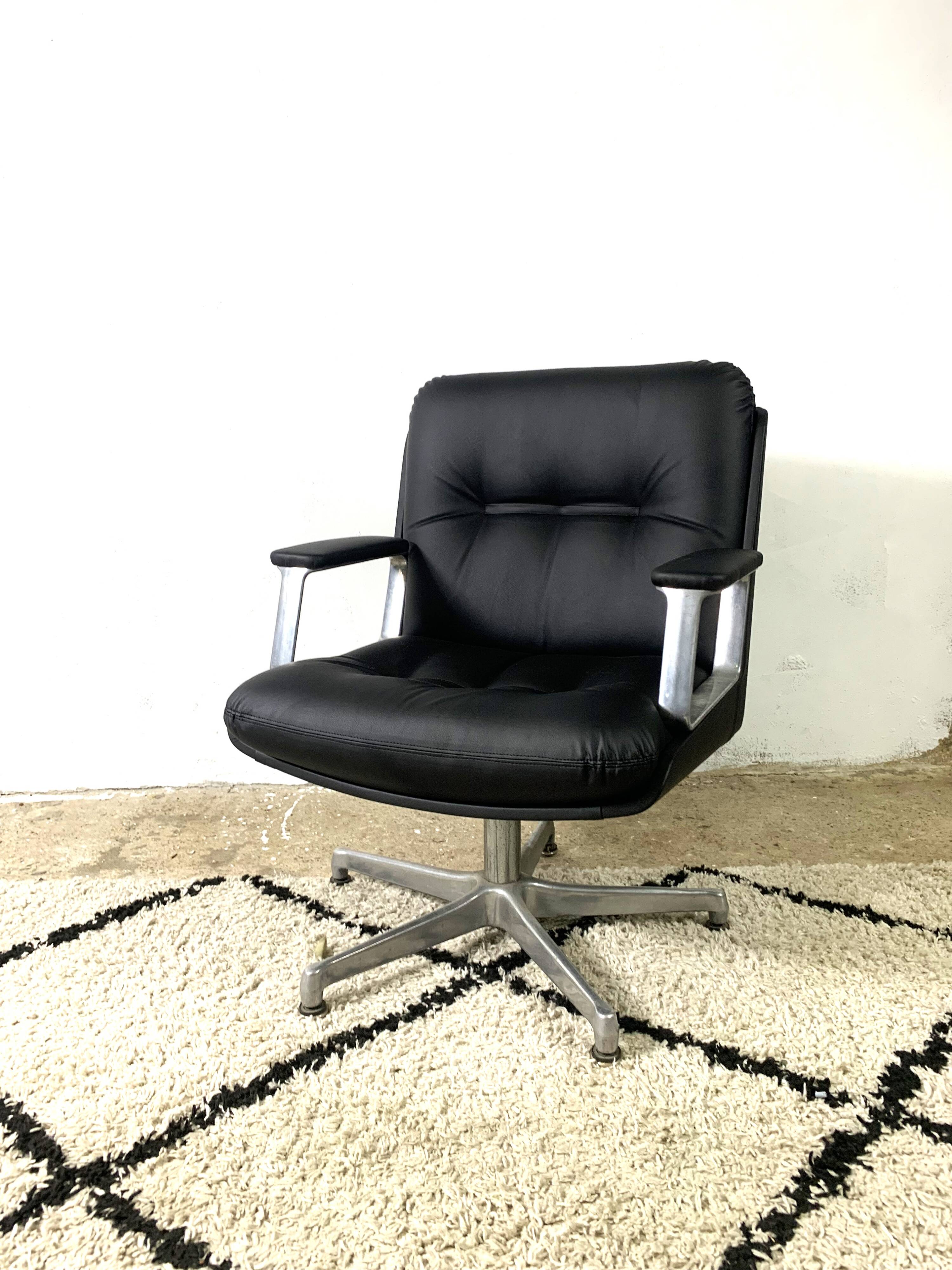 Italian Design Office Leatherette Armchair By Vaghi