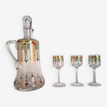 Carafe and 3 liquor glasses with Jugendstijl motifs, year 1920