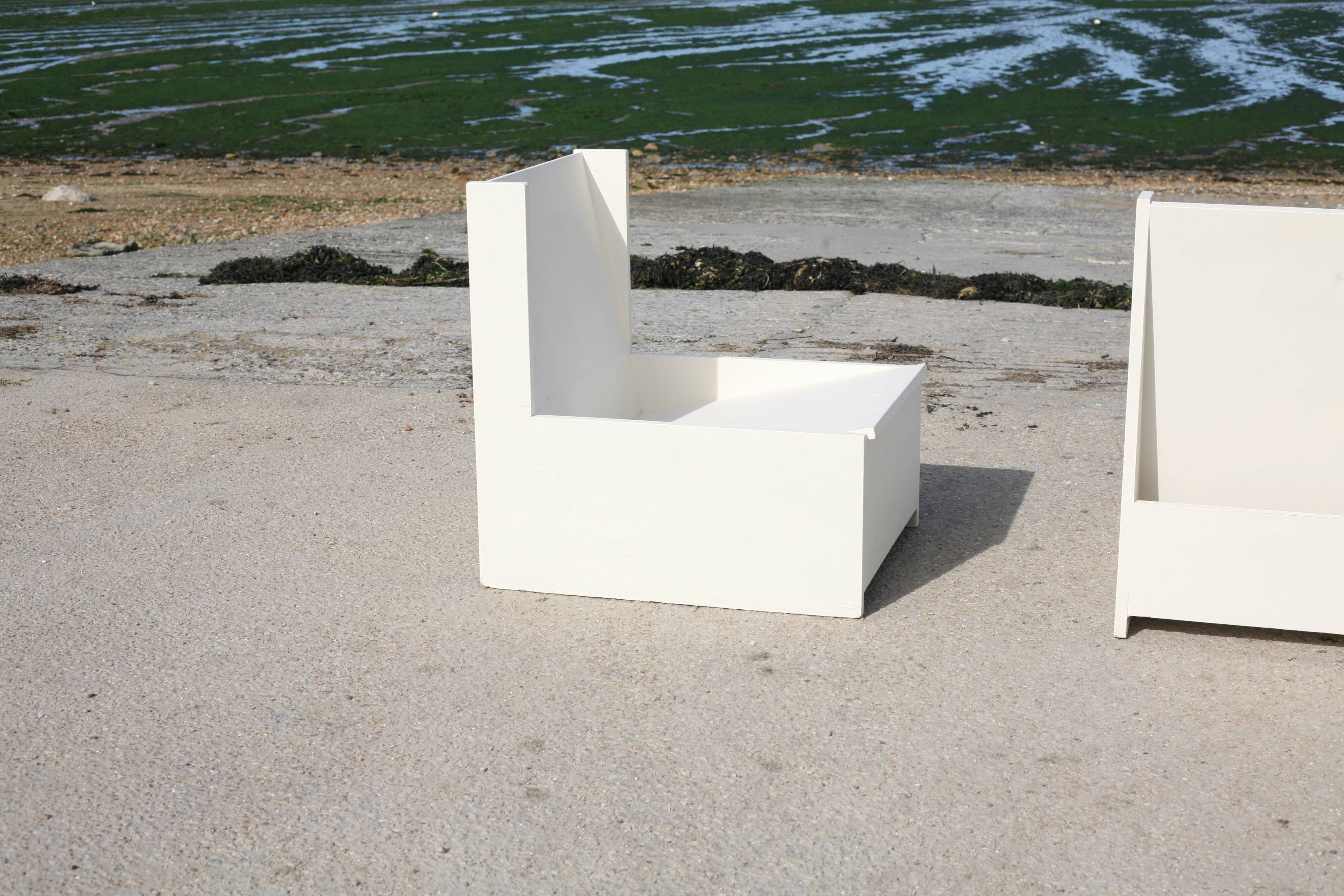 set de 3 fauteuils brutalistes, boit peint, années 60