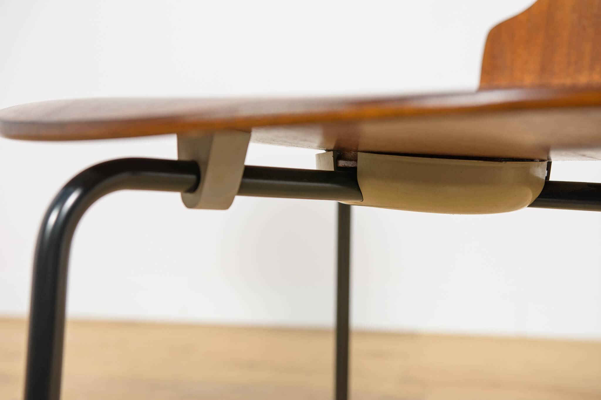 Ant Chair Model 3101 in Teak by Arne Jacobsen for Fritz Hansen, Denmark.