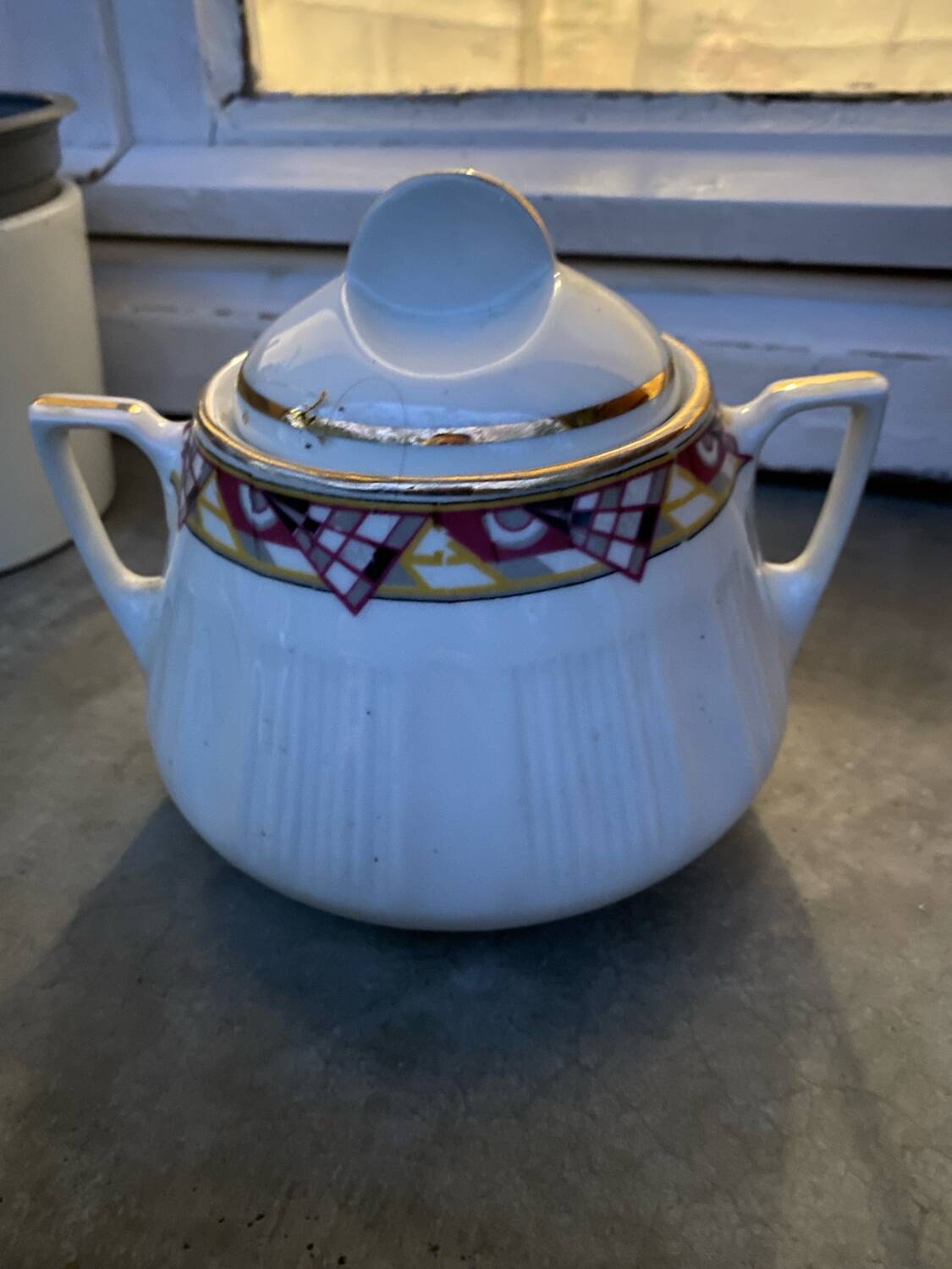 Vintage 1930s sugar bowl