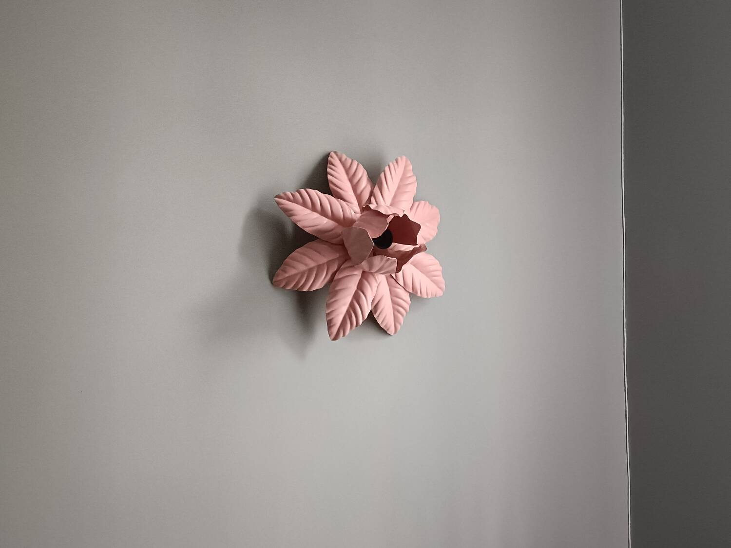 Vintage pink flower wall light