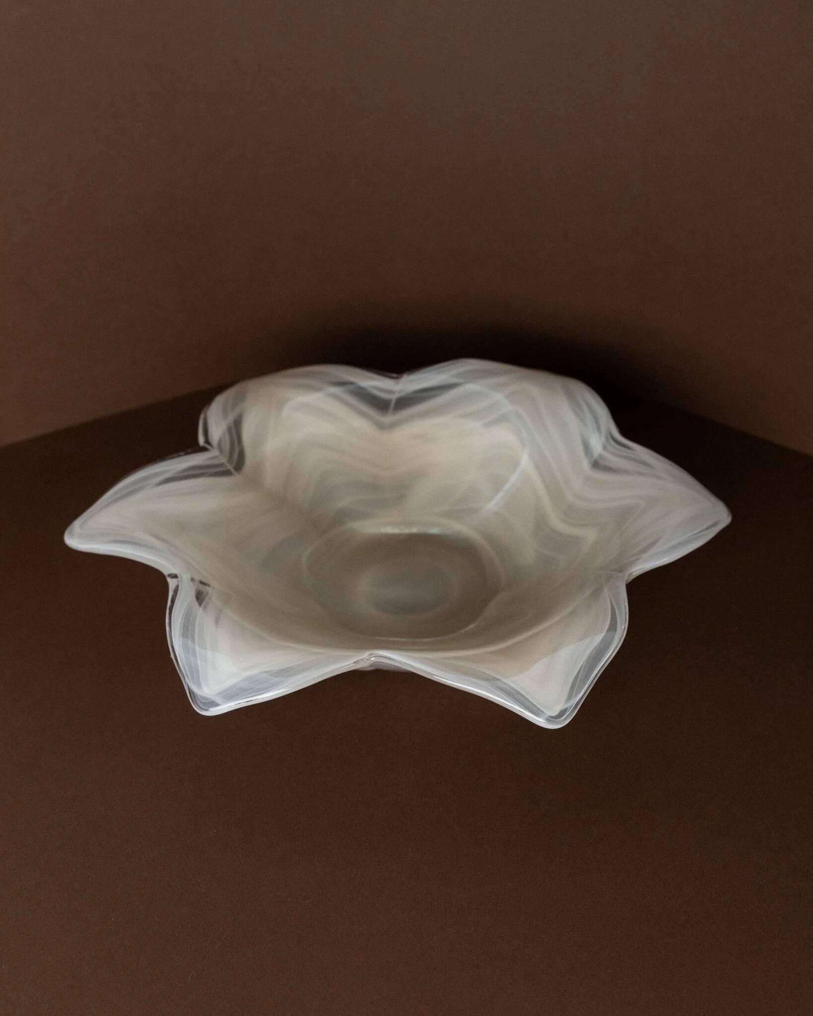 Vintage Murano glass bowl, flower-shaped centerpiece with transparent glass and white streaks, Italian 1980s