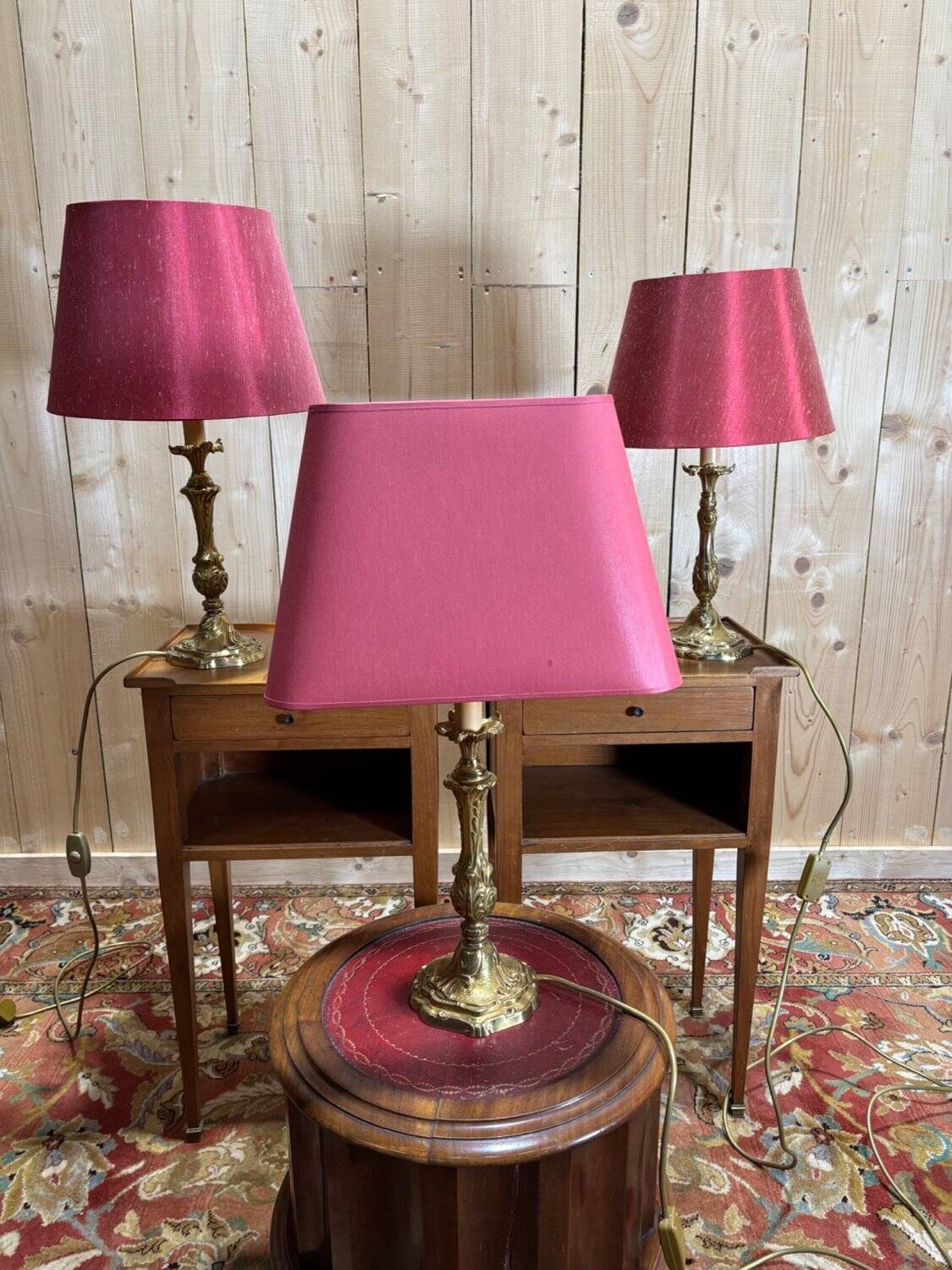 Série de 3 lampes en bronze Louis XV
