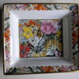 Raynaud's Pocket Book by Fleur Cowles