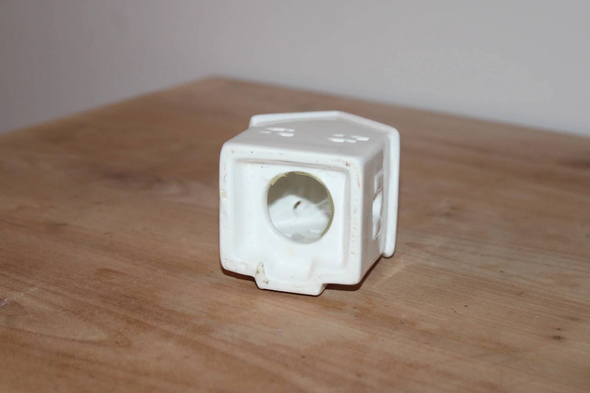 White perforated ceramic house lantern – Light decoration