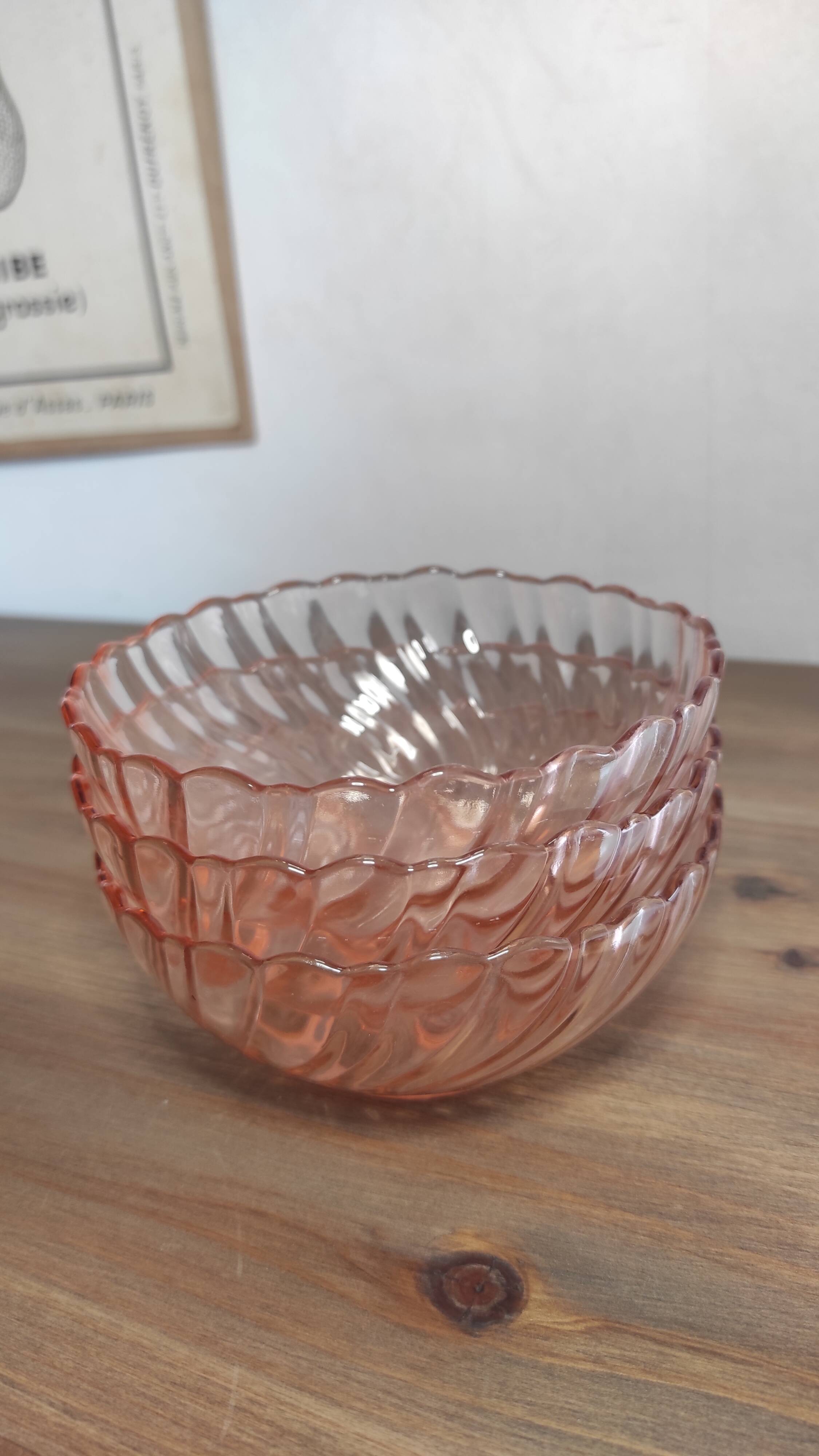 Set of 3 vintage Rosaline bowls in translucent pink glass