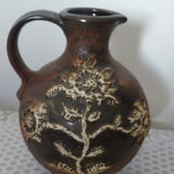 Dumler and Breiden pitcher-shaped vase