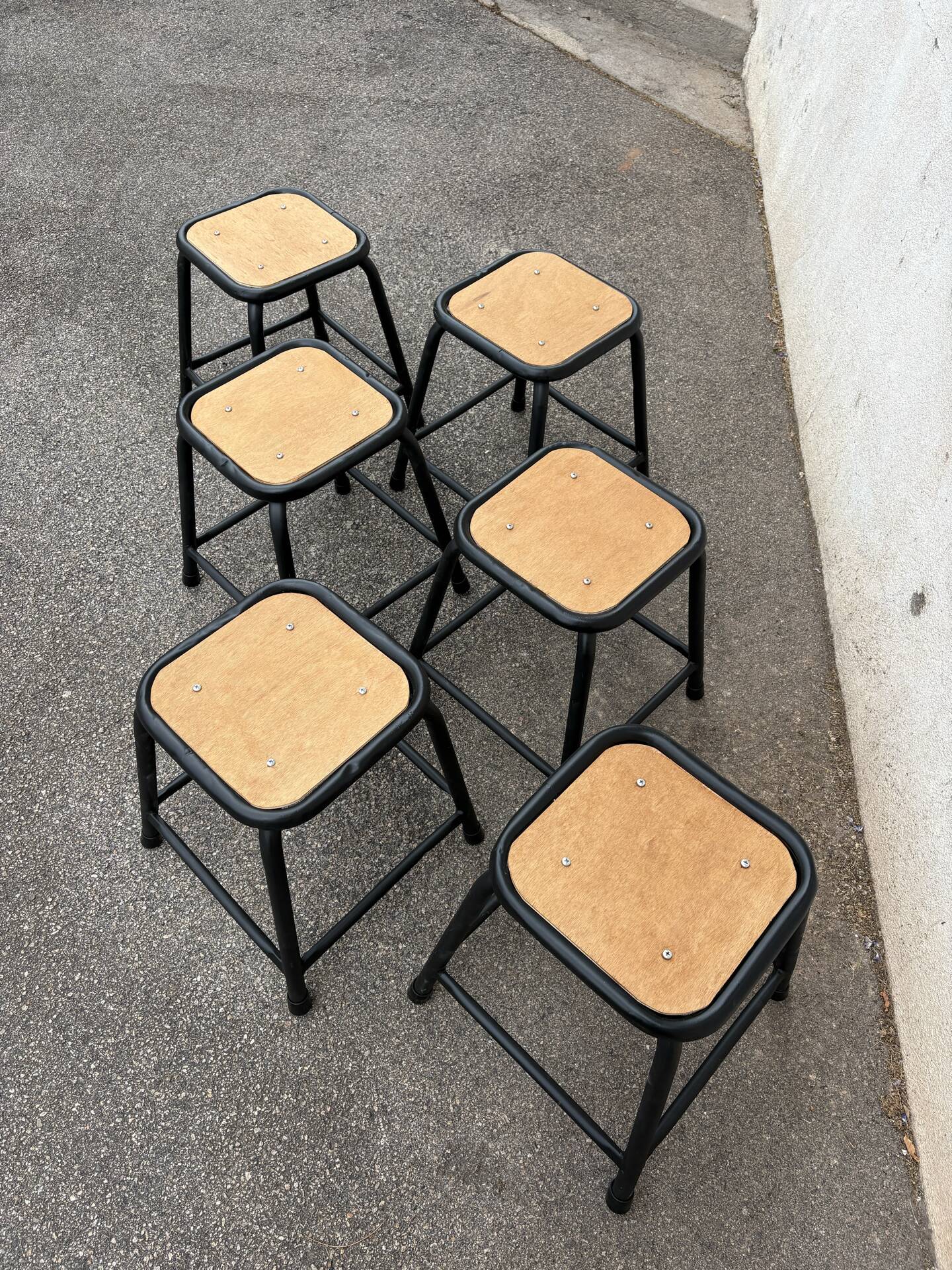 Set de 6 tabourets empilables
