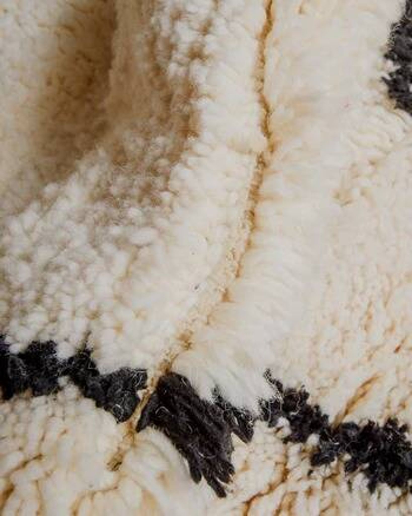 HANDMADE WOOL RUG