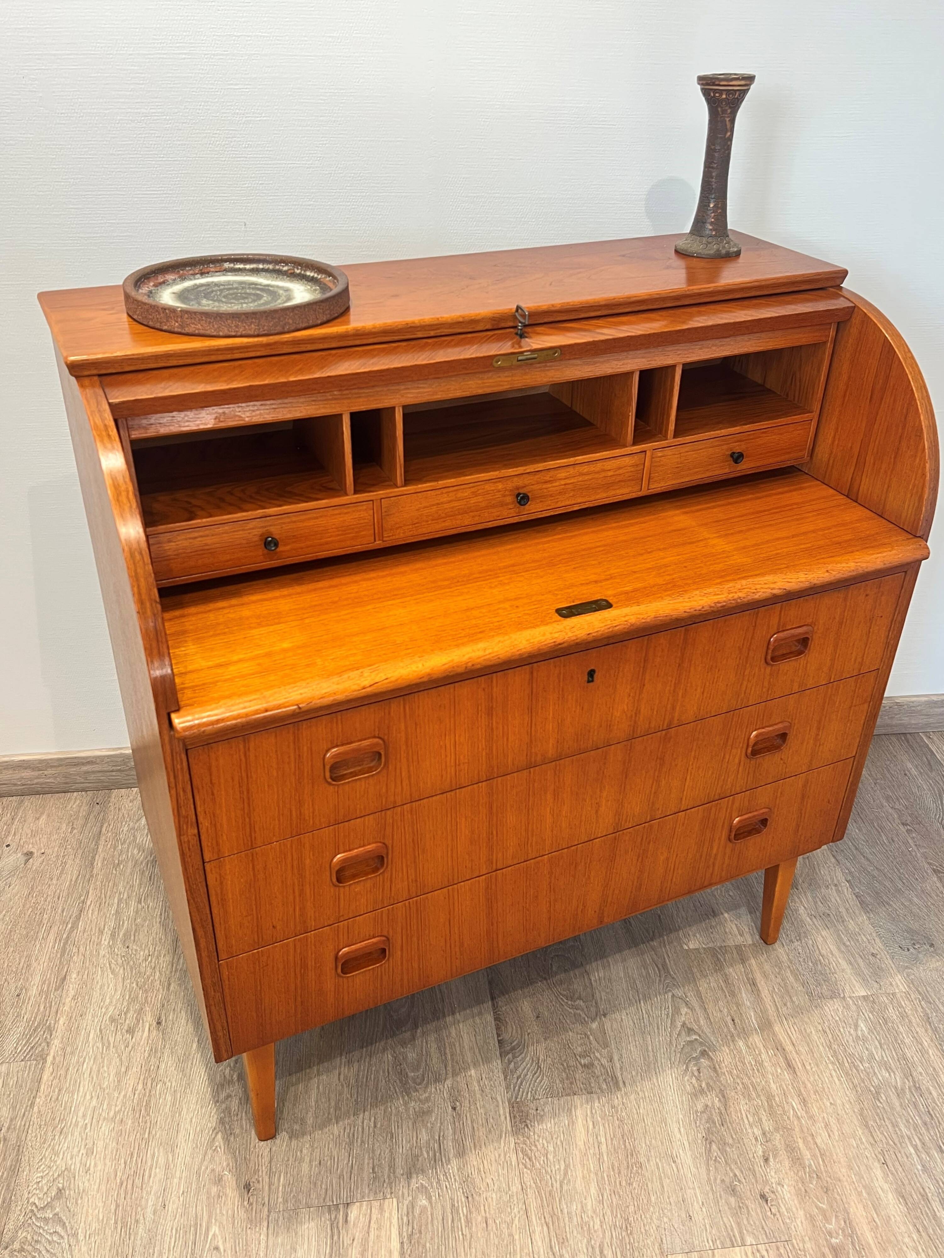 Rare Scandinavian curved secretary from Sweden.