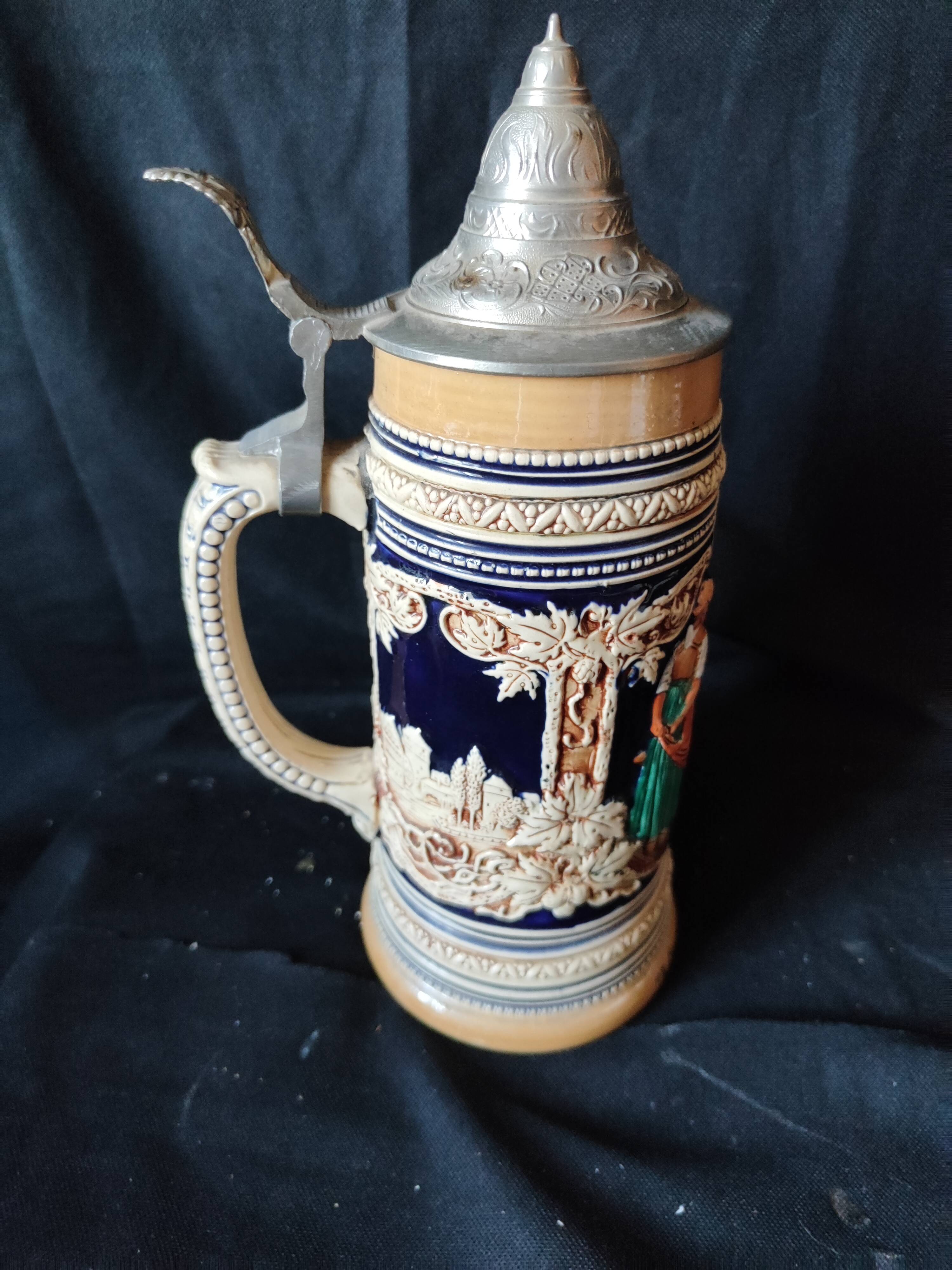 Beer mug 1 liter lowenbrau munich ceramic / numbered