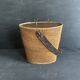 Ancien sac panier en vannerie, bois et cuir, XIXe siècle