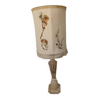 Lampe pied marbre abat-jour ancien brodé main