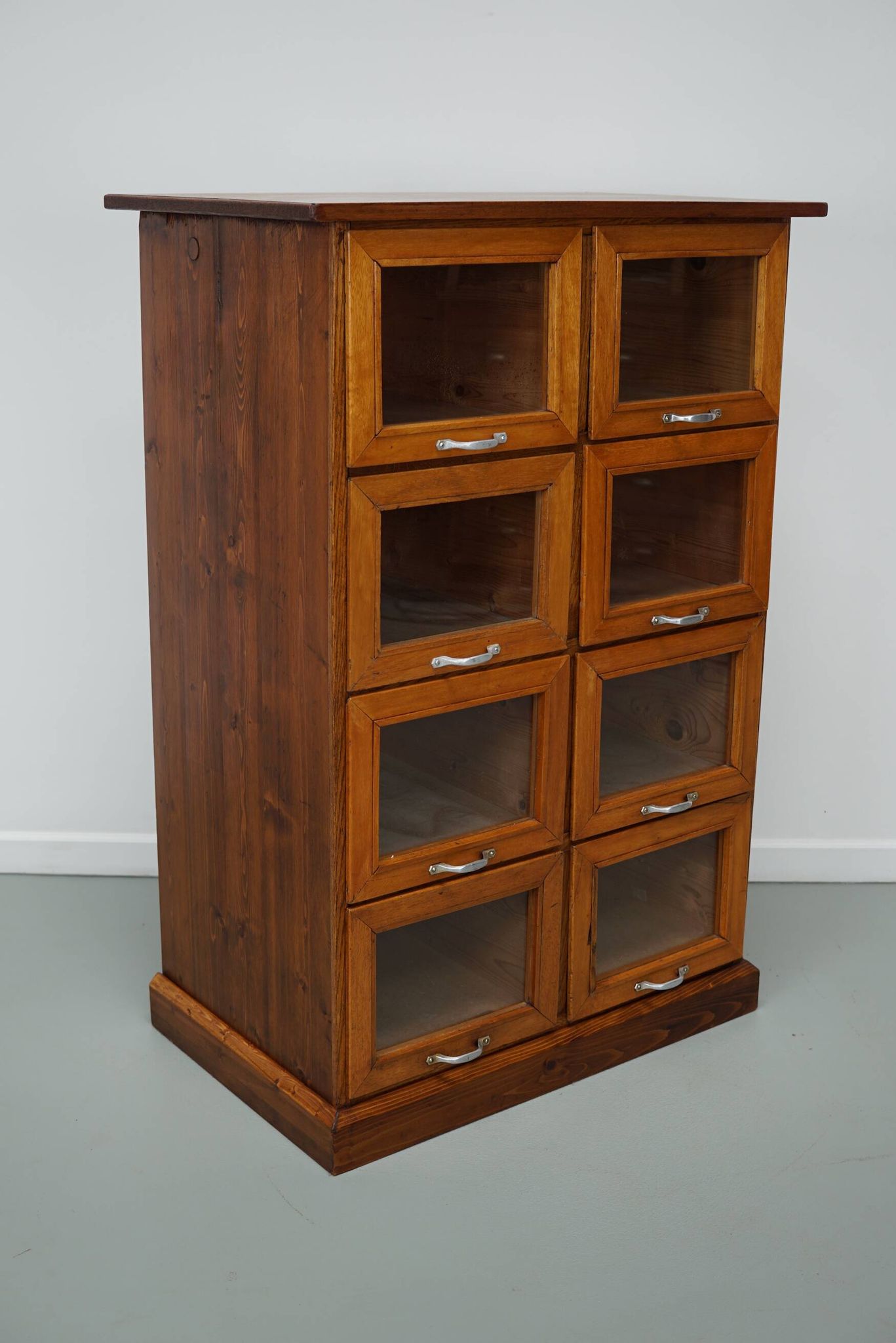 Meuble/Vitrine de Mercerie Vintage en Hêtre et Pin, Pays-Bas, 1950s